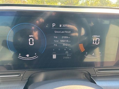 Used 2024 Hyundai Kona SE AWD/4WD image 14