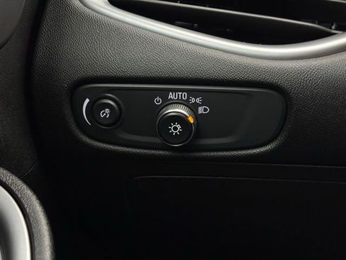 Used 2024 Chevrolet Malibu LT image 21