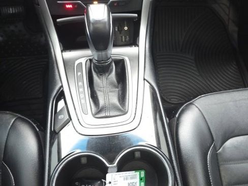 Used 2015 Ford Edge SEL w/ Equipment Group 201A image 19