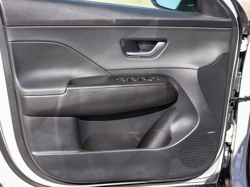 New 2026 Hyundai Kona Limited FWD image 25