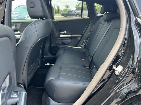 Used 2025 Mercedes-Benz GLA 250 image 33