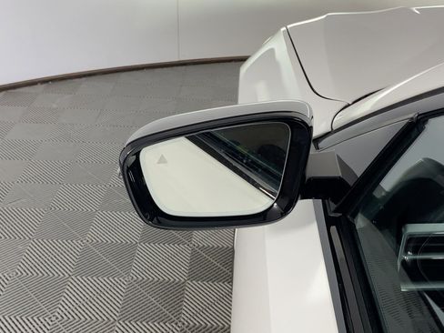 Used 2026 BMW 330i 330i (330i Sedan) w/ M Sport Package image 19