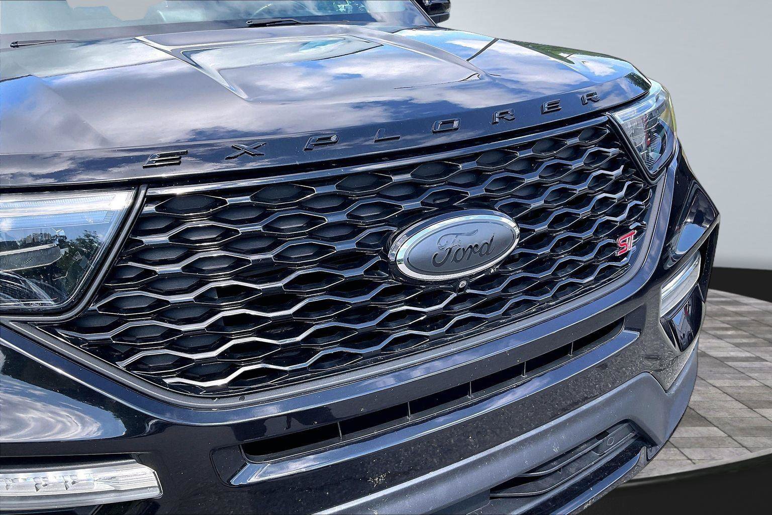 Used 2021 Ford Explorer ST w/ Equipment Group 401A AWD/4WD image 28