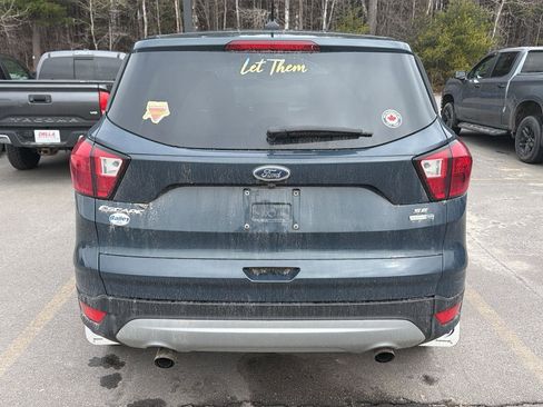 Used 2019 Ford Escape SE image 8