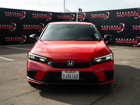 Used 2024 Honda Civic Sport image 2