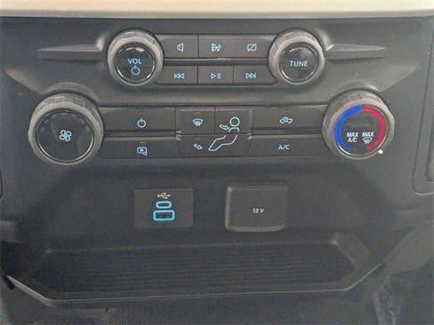 Used 2024 Ford F350 XLT image 22