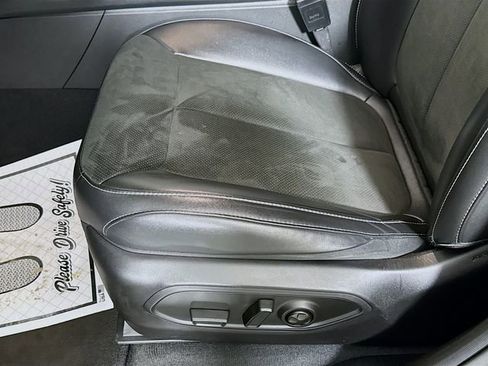 Used 2023 Jeep Grand Cherokee Altitude image 18