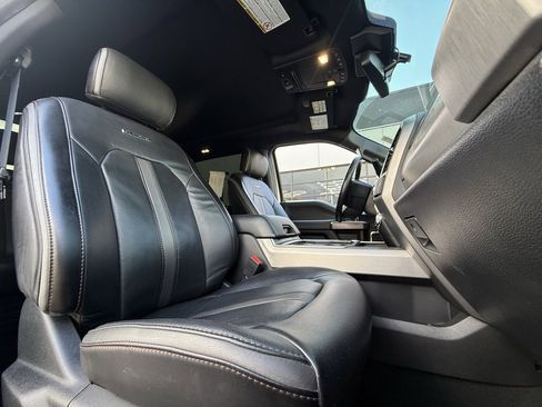 Used 2020 Ford F450 Platinum w/ FX4 Off-Road Package image 26