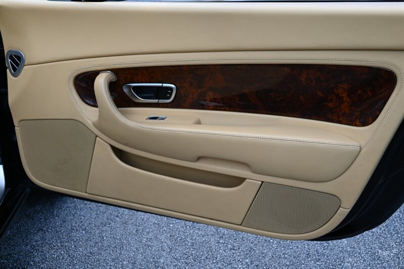 Used 2007 Bentley Continental GTC AWD/4WD image 21