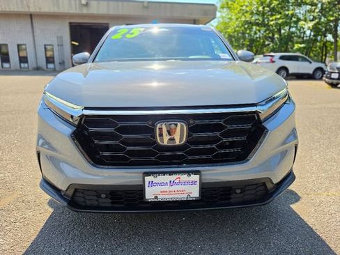 Used 2025 Honda CR-V EX-L image 8