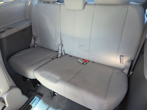 Used 2017 Toyota Sienna XLE w/ XLE Navigation Package image 13