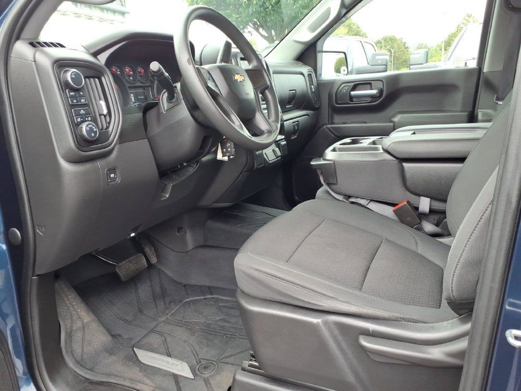 Used 2021 Chevrolet Silverado 1500 Custom AWD/4WD image 13