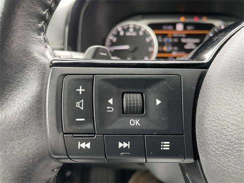 Used 2022 Nissan Pathfinder SL image 17