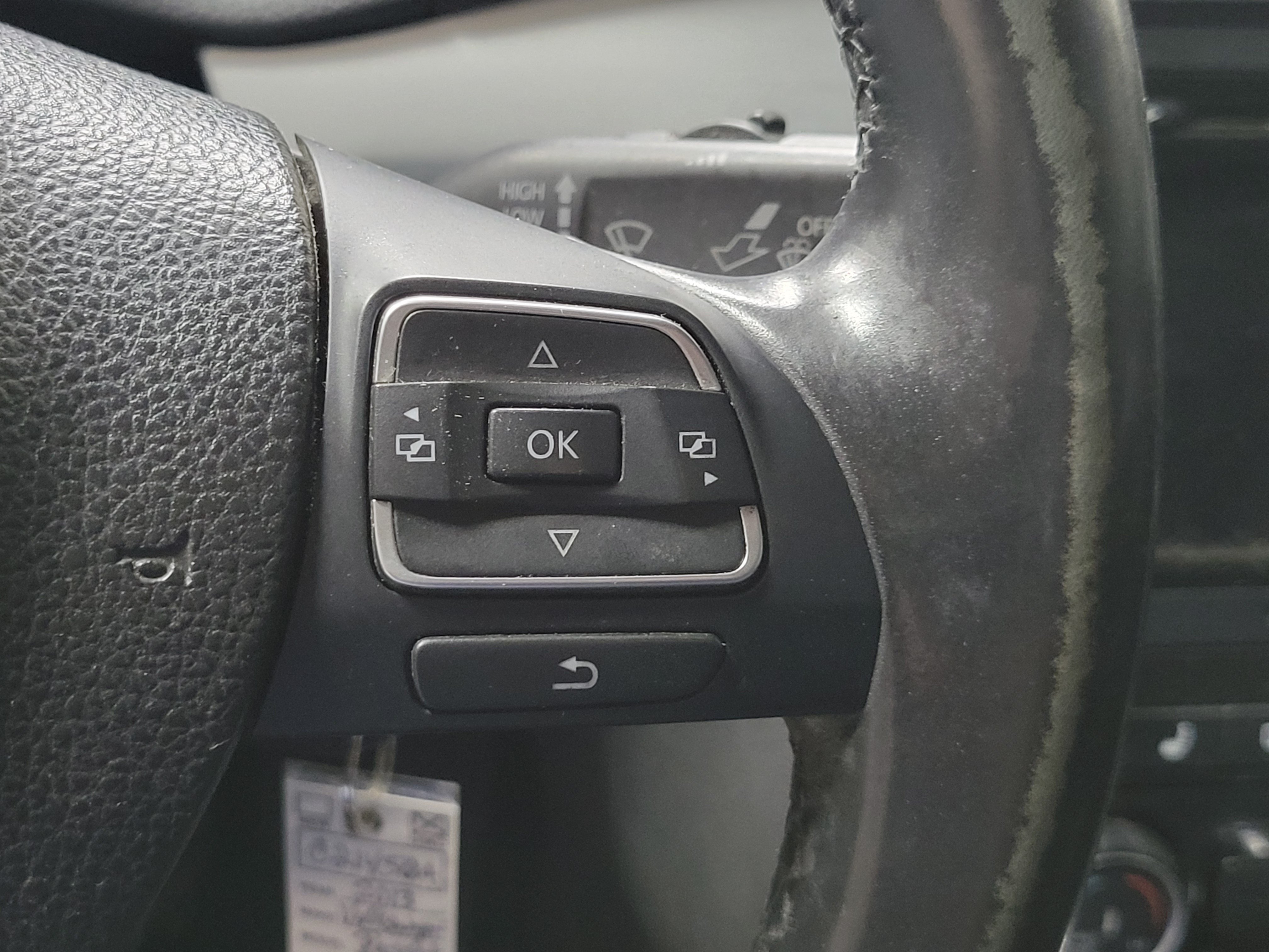 Used 2013 Volkswagen Passat 2.5 SE FWD image 28