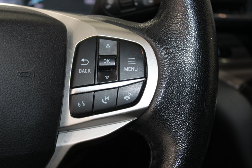 Used 2021 Ford Explorer Limited w/ Equipment Group 301A RWD image 14