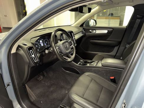 Used 2020 Volvo XC40 T5 Momentum AWD/4WD image 29