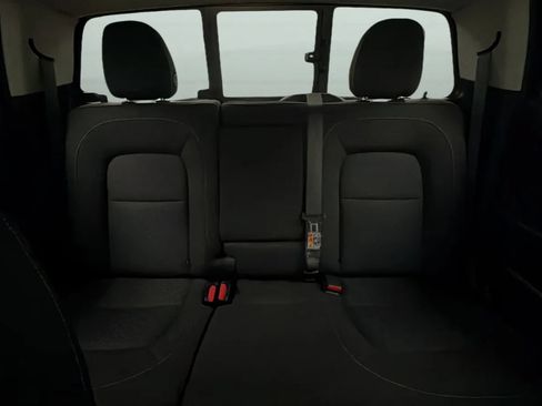 Used 2017 Chevrolet Colorado LT w/ LT Convenience Package RWD image 17