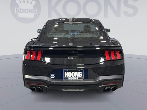 Used 2025 Ford Mustang GT Premium RWD image 5