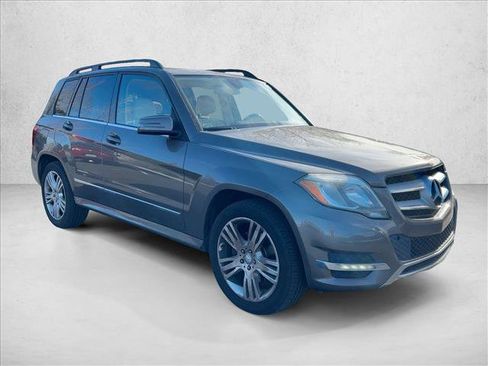 Used 2013 Mercedes-Benz GLK 350 4MATIC image 3