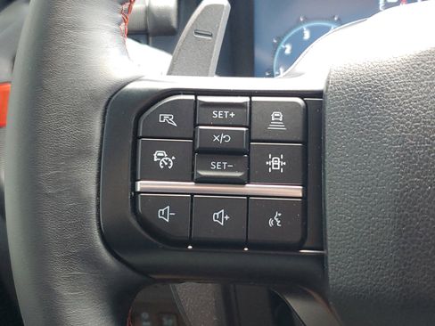 Used 2025 Ford F150 Raptor AWD/4WD image 25