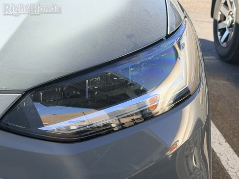 Used 2025 Honda HR-V Sport image 11