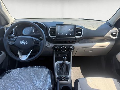 New 2026 Hyundai Venue SEL FWD image 11