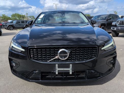 Used 2024 Volvo S60 B5 Plus AWD/4WD image 3