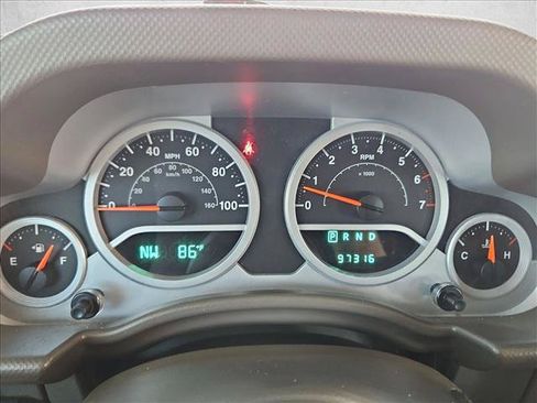 Used 2007 Jeep Wrangler Unlimited Rubicon w/ Dual Top Group AWD/4WD image 11