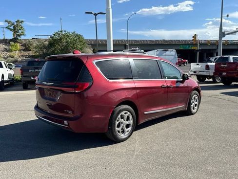 Used 2021 Chrysler Pacifica Limited w/ Premium & Safety Sphere Group AWD/4WD image 5