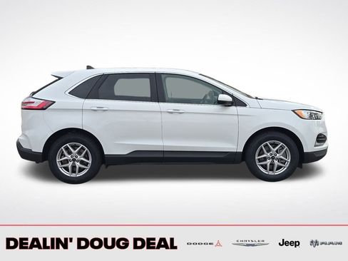 Used 2024 Ford Edge SEL image 6