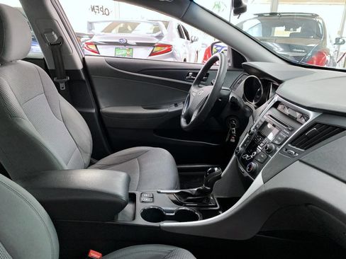 Used 2013 Hyundai Sonata GLS w/ Popular Equipment Pkg FWD image 9