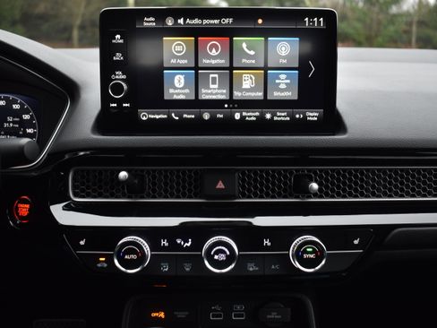 Used 2023 Honda Civic Touring image 32