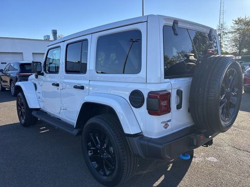 Used 2023 Jeep Wrangler Unlimited Sahara w/ Cold Weather Group image 4