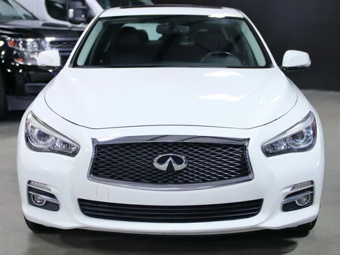 Used 2017 INFINITI Q50 2.0t w/ Moonroof Package image 4