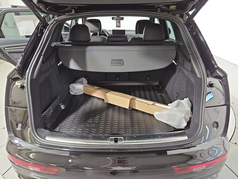 Used 2025 Audi SQ5 Premium Plus AWD/4WD image 23