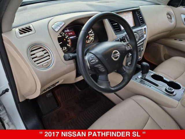 Used 2017 Nissan Pathfinder SL w/ SL Premium Package AWD/4WD image 17