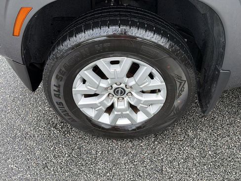 Used 2022 Nissan Frontier SV AWD/4WD image 35