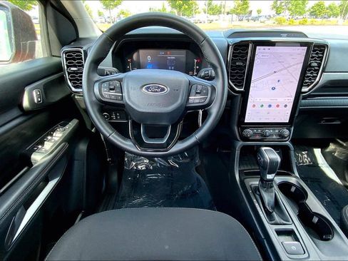 Used 2024 Ford Ranger XLT w/ Technology Package AWD/4WD image 5