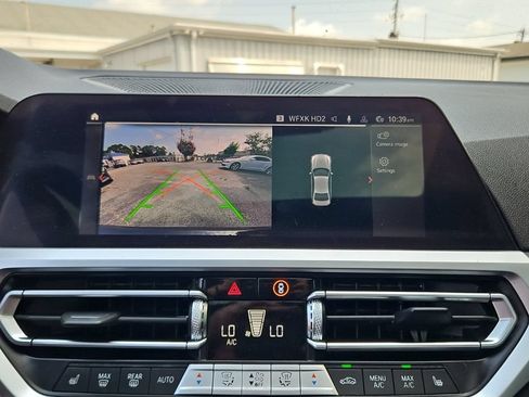 Used 2022 BMW 330i xDrive Sedan w/ Driving Assistance Package AWD/4WD image 17