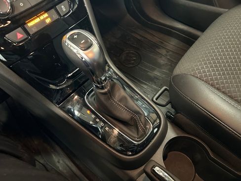 Used 2020 Buick Encore Preferred w/ Safety Package image 24