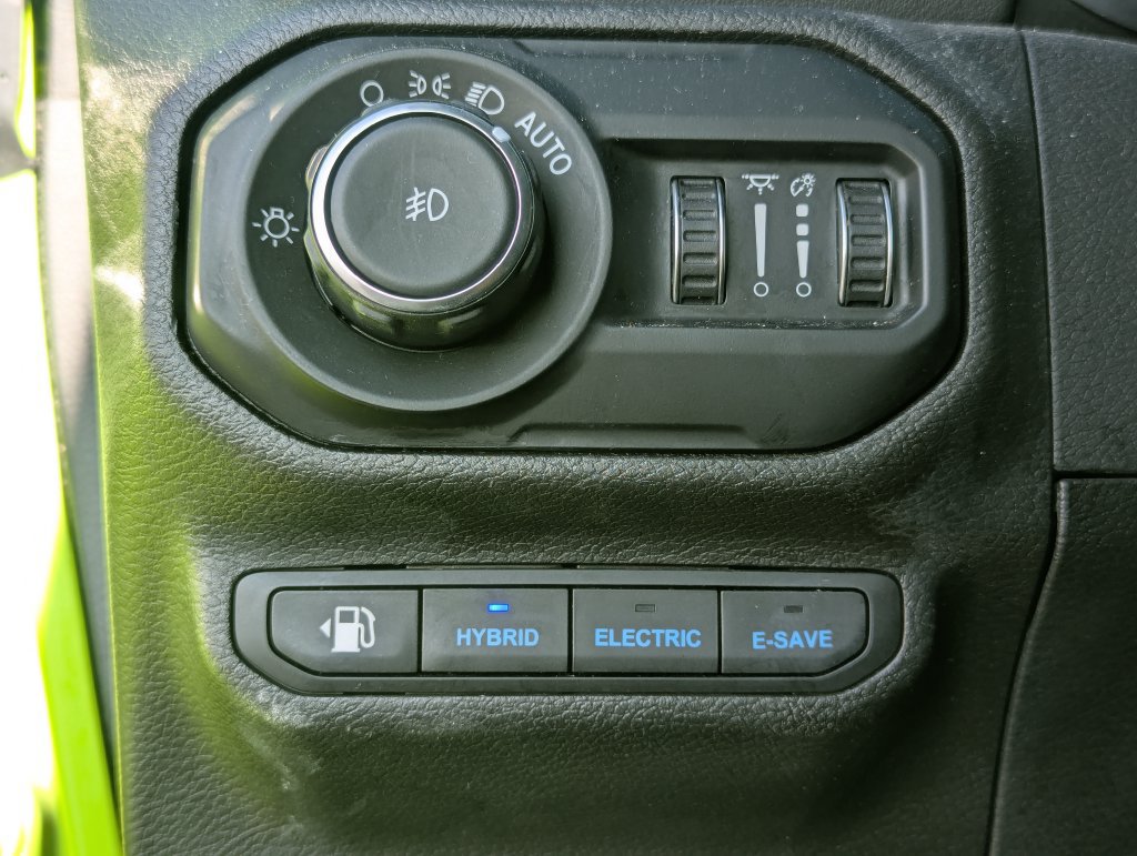 Used 2021 Jeep Wrangler Unlimited Rubicon 4xe w/ Cold Weather Group AWD/4WD image 26