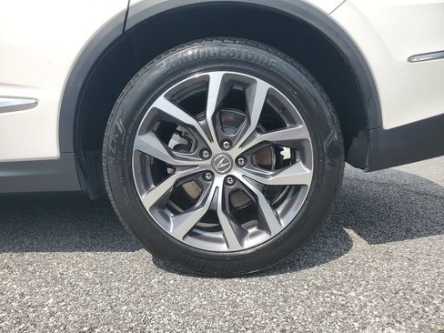 Certified 2024 Acura MDX FWD w/ Technology Package image 11