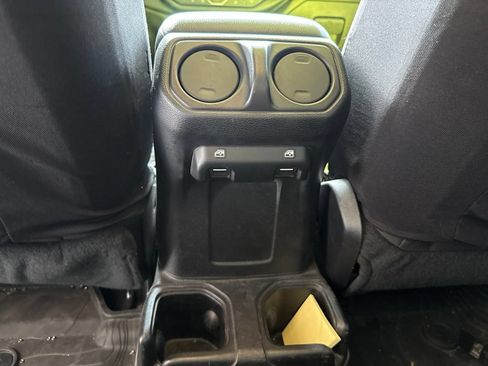 Used 2019 Jeep Wrangler Unlimited Sport S AWD/4WD image 16