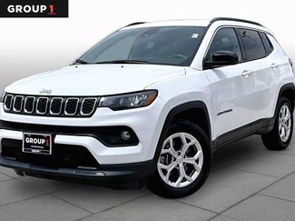 Used 2024 Jeep Compass Latitude AWD/4WD video 1