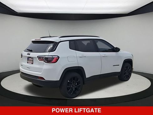 New 2026 Jeep Compass Latitude AWD/4WD image 8
