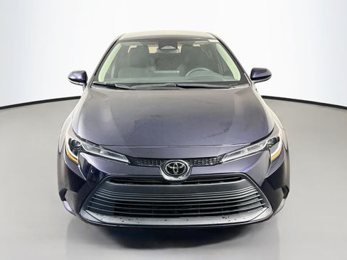 Used 2024 Toyota Corolla LE FWD image 2