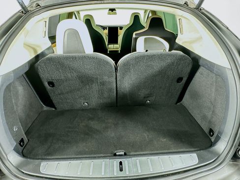 Used 2019 Tesla Model X 75D image 29