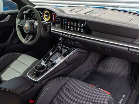 Used 2023 Porsche 911 Carrera image 11