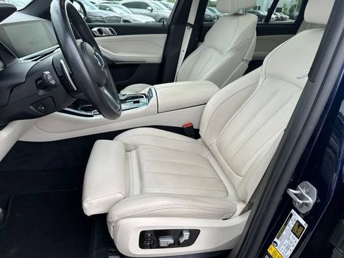 Used 2022 BMW X5 M50i AWD/4WD image 18