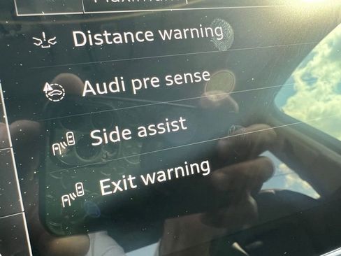 Used 2022 Audi Q7 2.0T Premium w/ Convenience Package AWD/4WD image 41